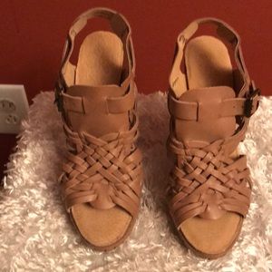 Naughty Monkey heel sandals